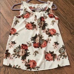 Maternity top 🎀 Host pick 🎀